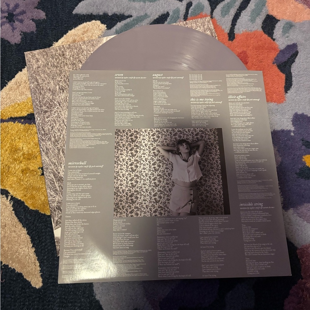 Taylor Swift Folklore vinyl Betty’s Garden variant - Picture 3 of 3
